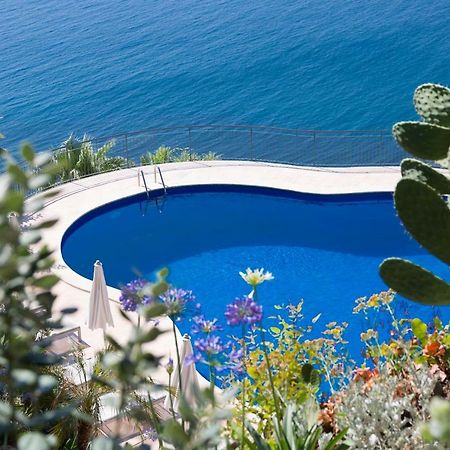 Crystal Sea Hotel Форца-д'Агро Экстерьер фото