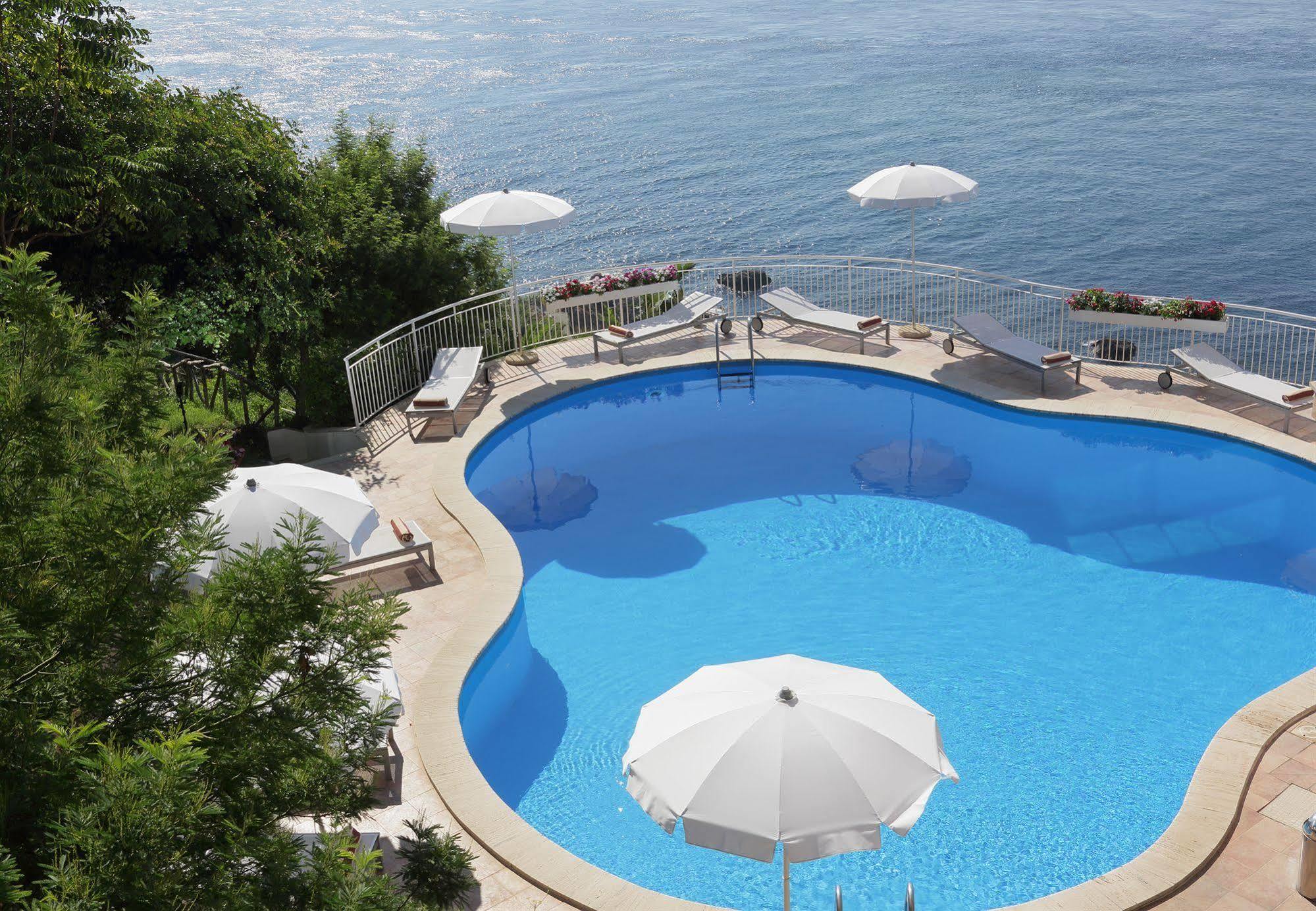 Crystal Sea Hotel Форца-д'Агро Экстерьер фото