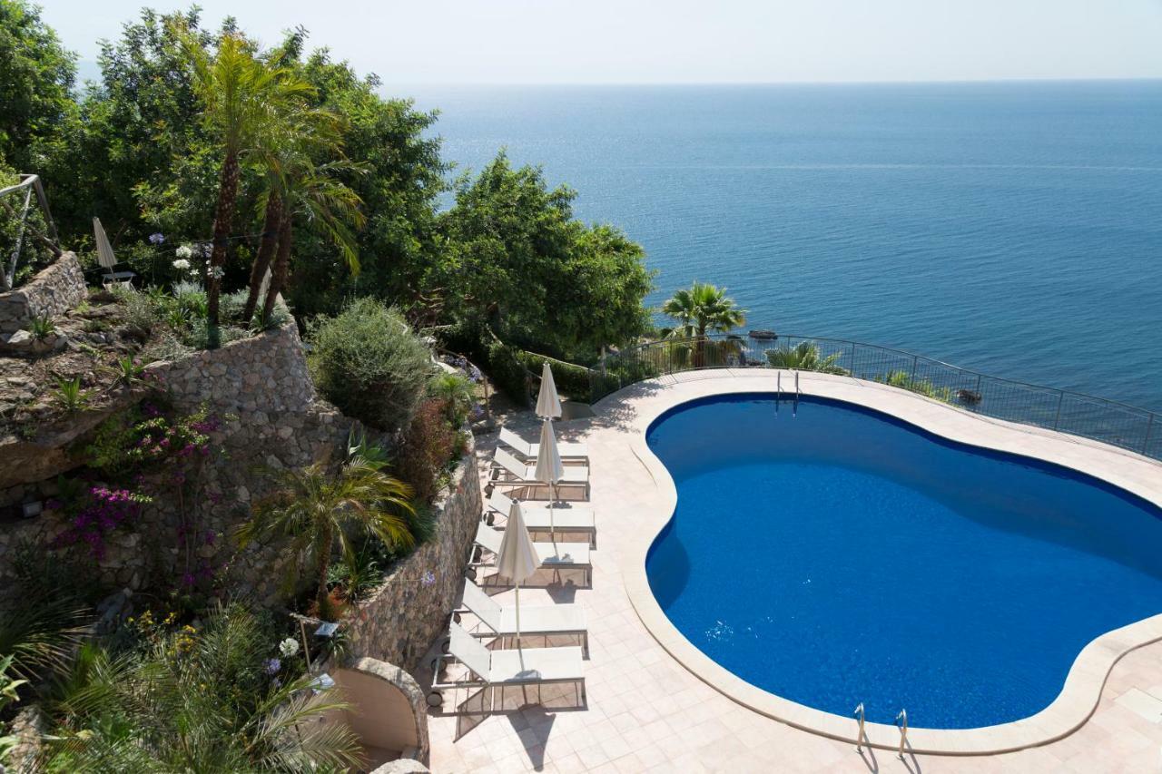 Crystal Sea Hotel Форца-д'Агро Экстерьер фото
